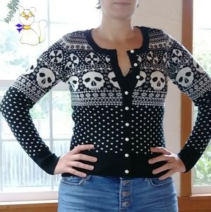 Winter skull sweater